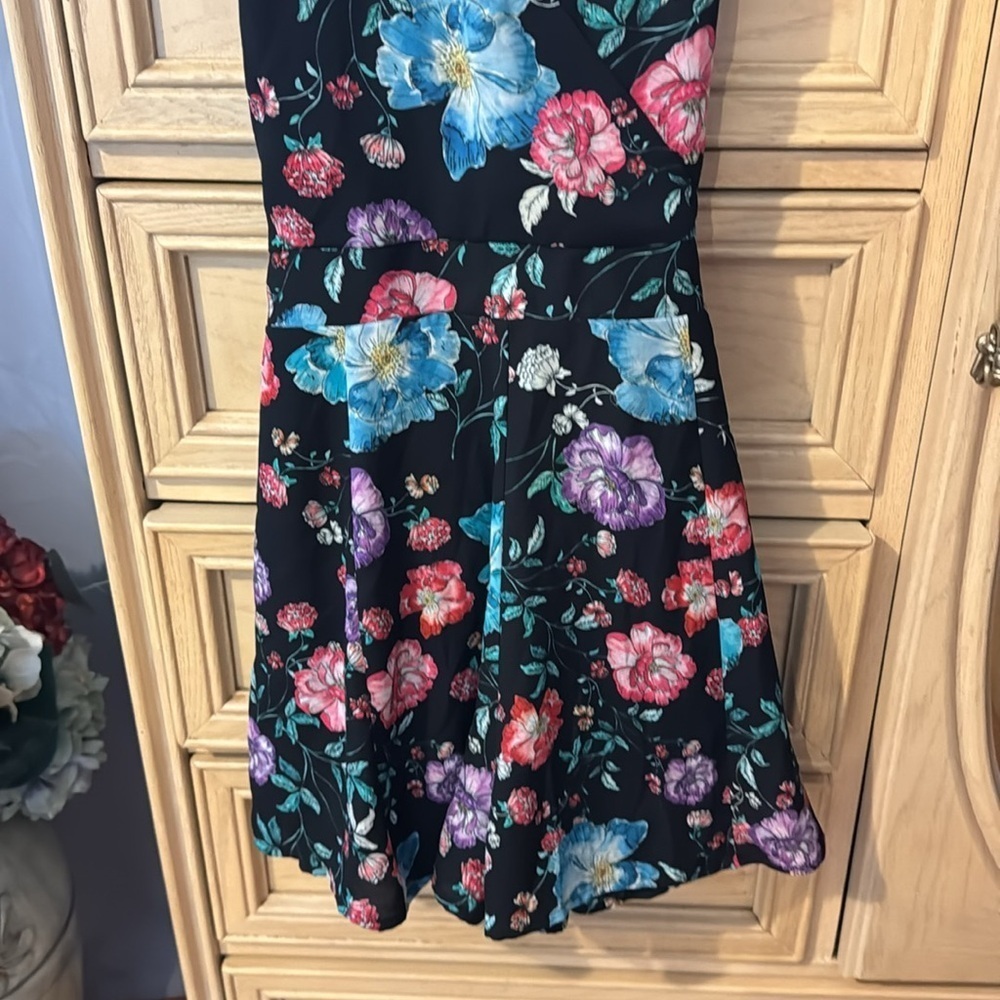 Express Romper - Picture 3 of 11